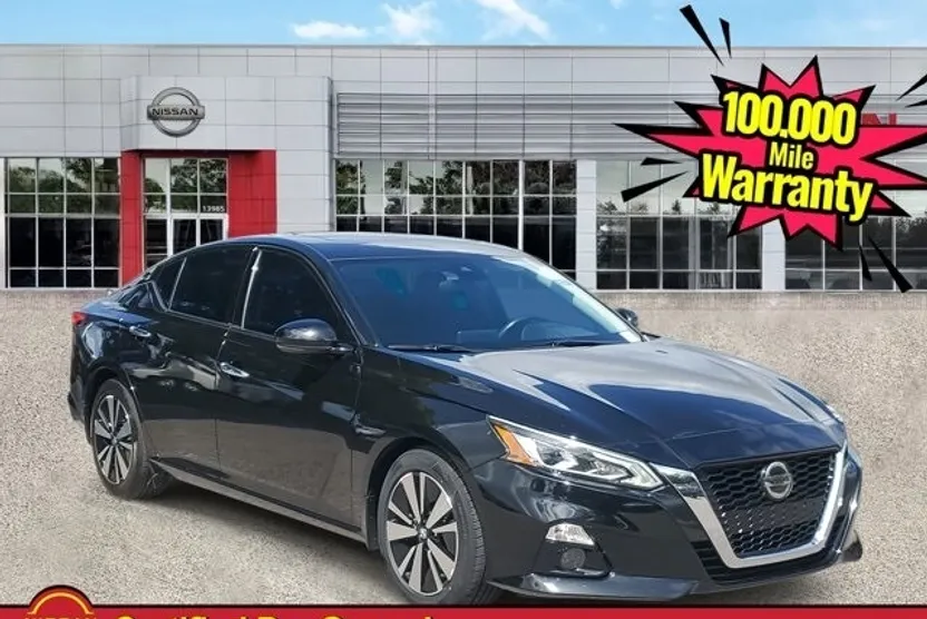 2022 Nissan Altima 2.5 SL photo 1
