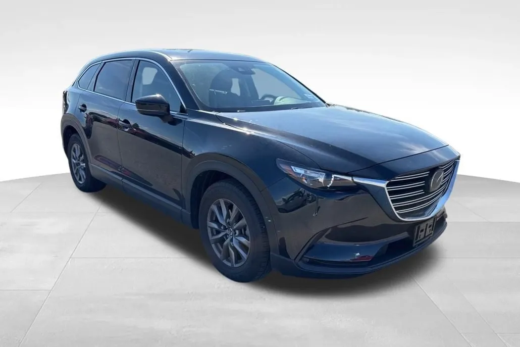2023 Mazda CX-9 Touring photo 1