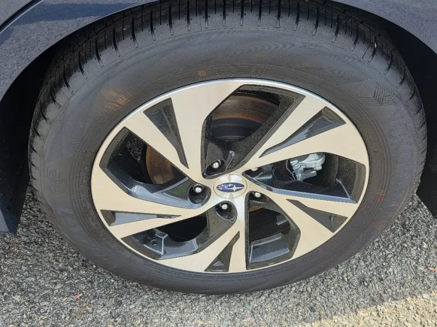 2025 Subaru Legacy Premium photo 1