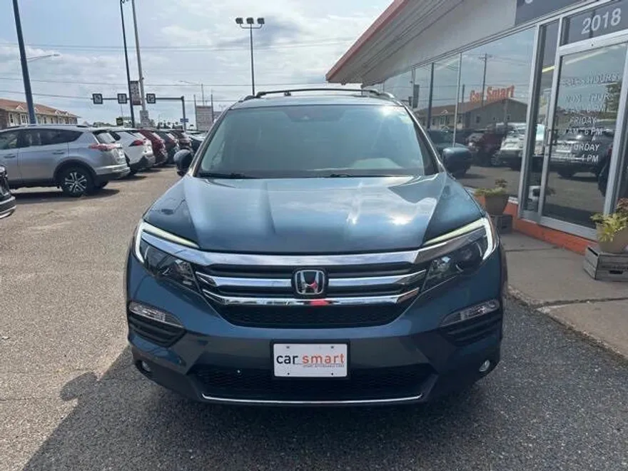 2018 Honda Pilot Touring photo 1