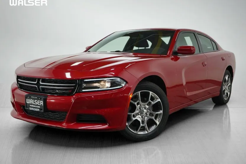 2015 Dodge Charger SE photo 1