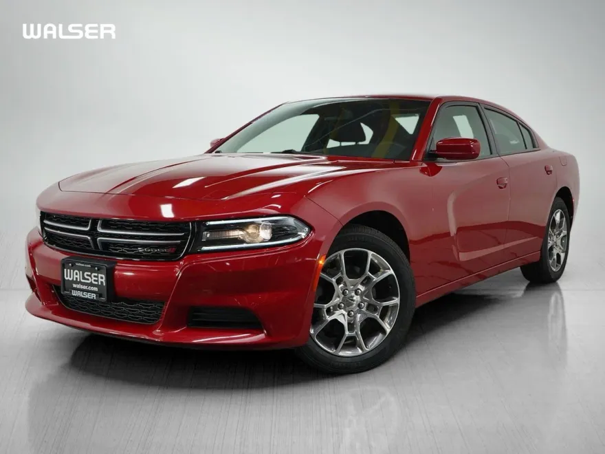 2015 Dodge Charger SE photo 1