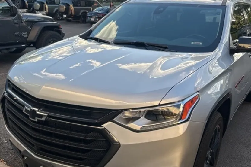 2021 Chevrolet Traverse Premier photo 1
