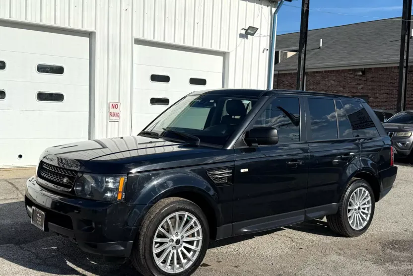 2012 Land Rover Range Rover Sport HSE photo 1