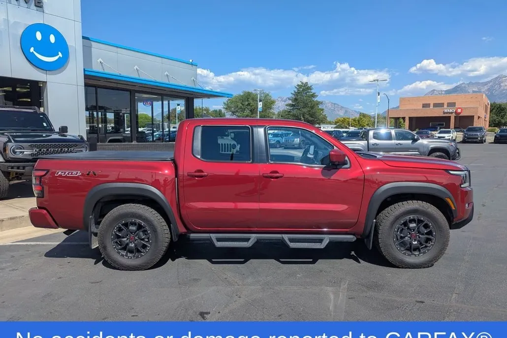 2022 Nissan Frontier PRO-4X photo 1