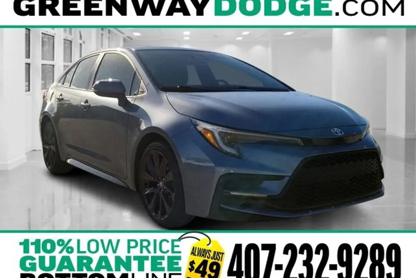 2024 Toyota Corolla SE photo 1