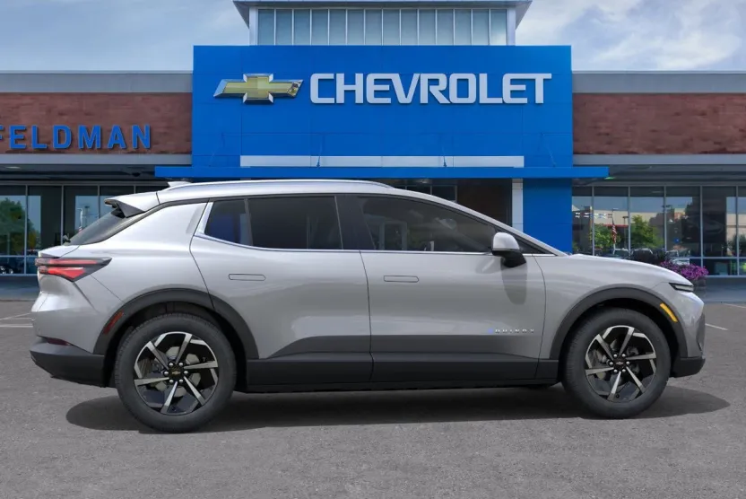 2026 Chevrolet Equinox EV 1LT photo 1