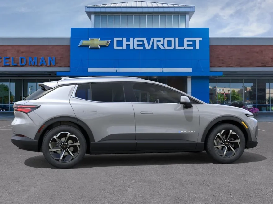 2026 Chevrolet Equinox EV 1LT photo 1