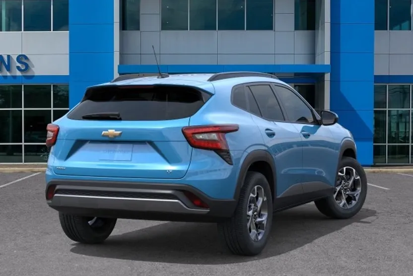2026 Chevrolet Trax LT photo 1