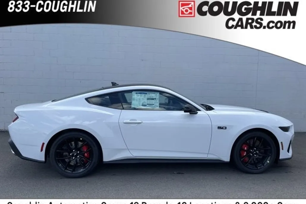 2025 Ford Mustang GT photo 1