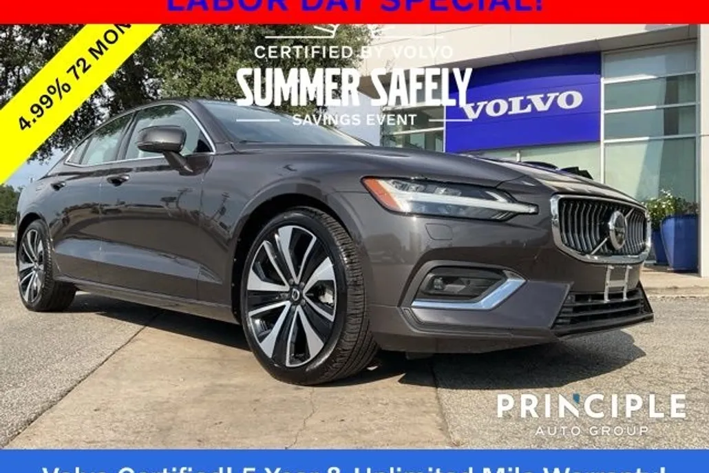 2023 Volvo S60 Ultimate photo 1