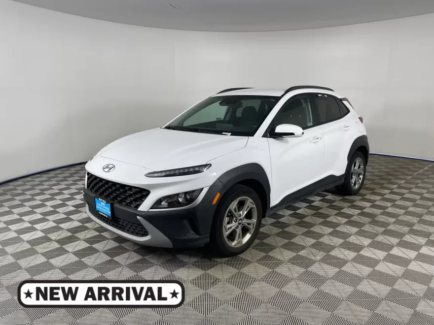 2022 Hyundai Kona SEL photo 1