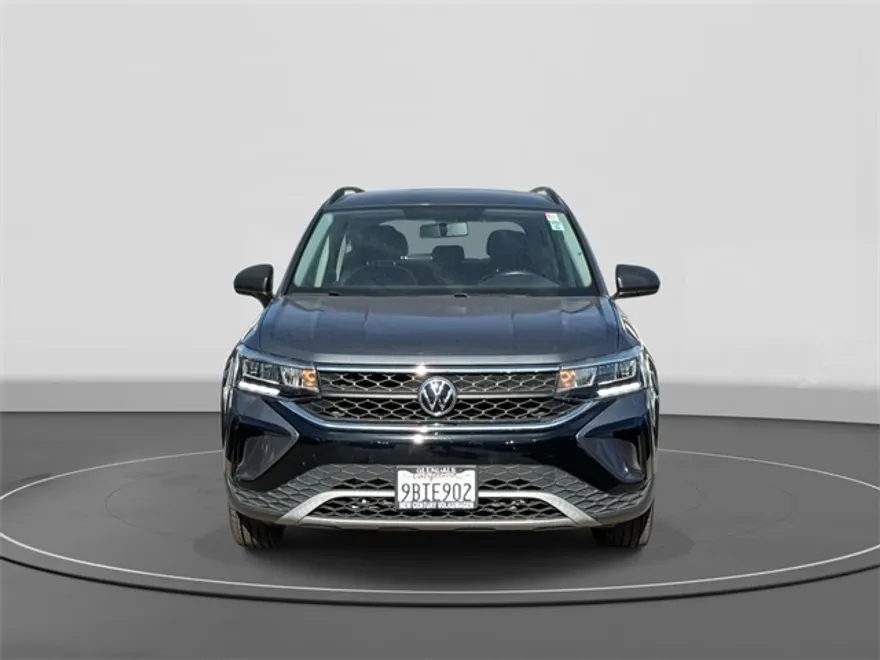 2022 Volkswagen Taos S photo 1