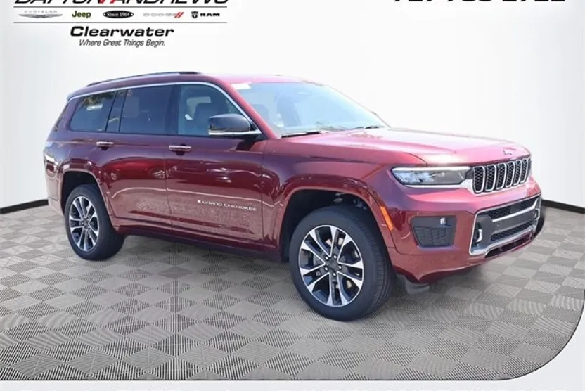 2023 Jeep Grand Cherokee Overland photo 1