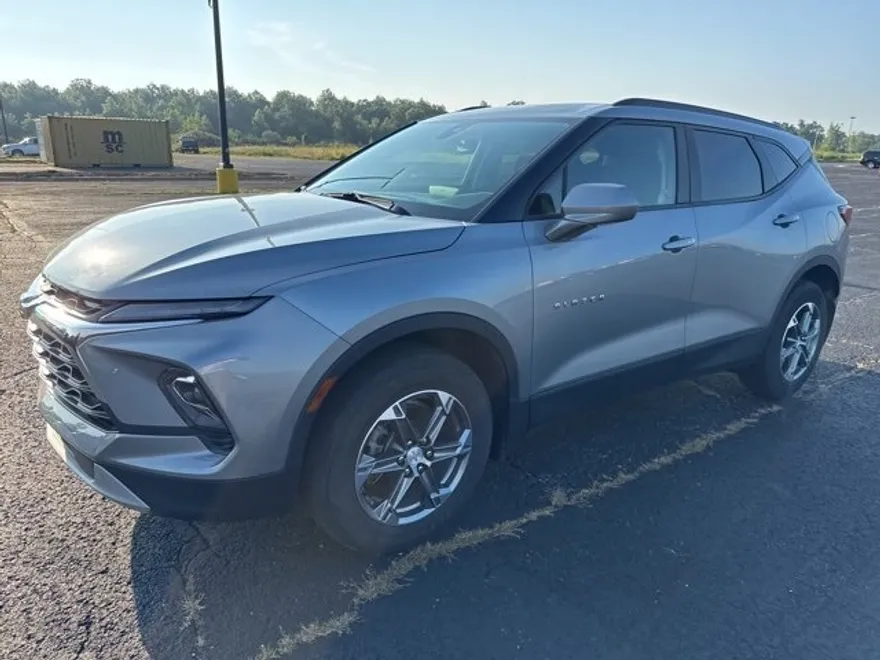 2023 Chevrolet Blazer 2LT photo 1
