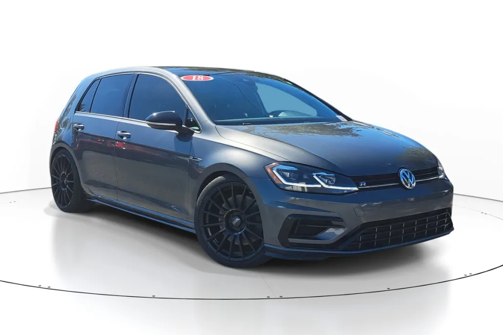2018 Volkswagen Golf R 4Motion photo 1