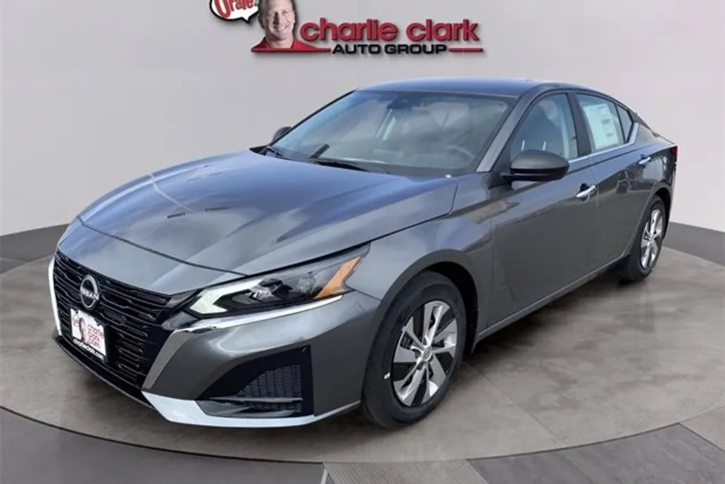 2025 Nissan Altima 2.5 S photo 1