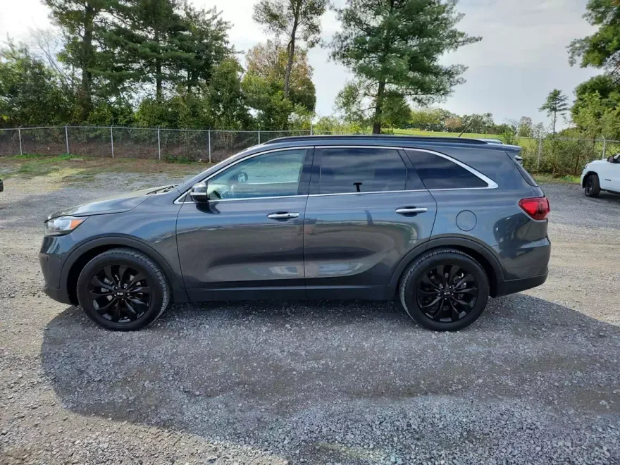 2020 Kia Sorento S V6 photo 1