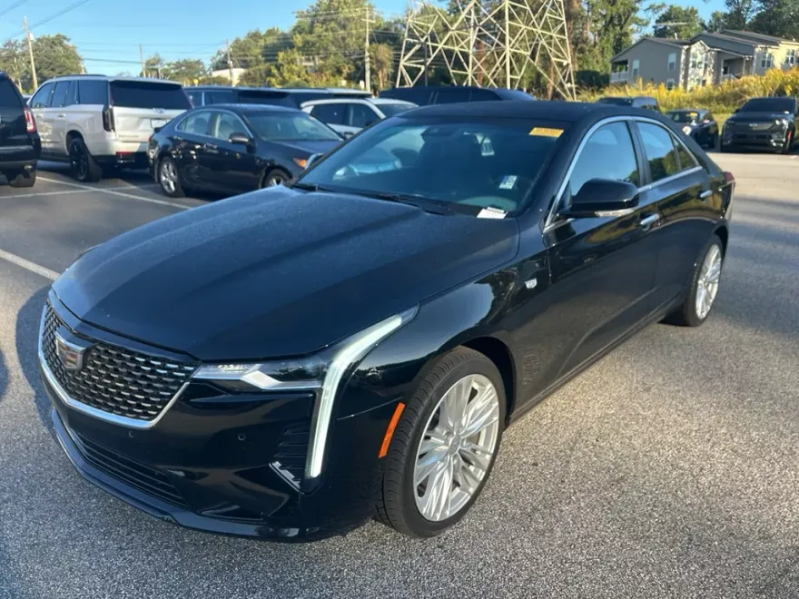2022 Cadillac CT4 Premium Luxury photo 1