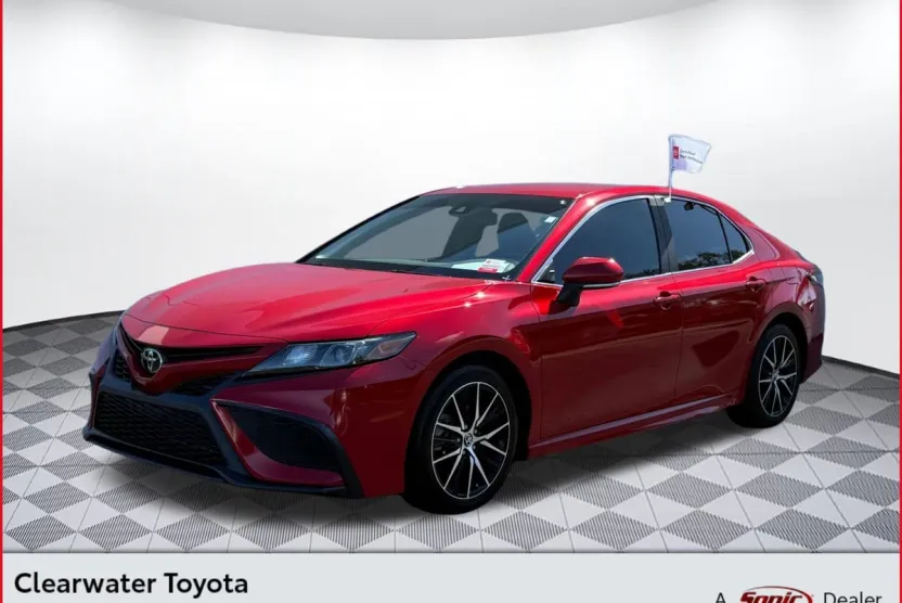 2023 Toyota Camry SE photo 1