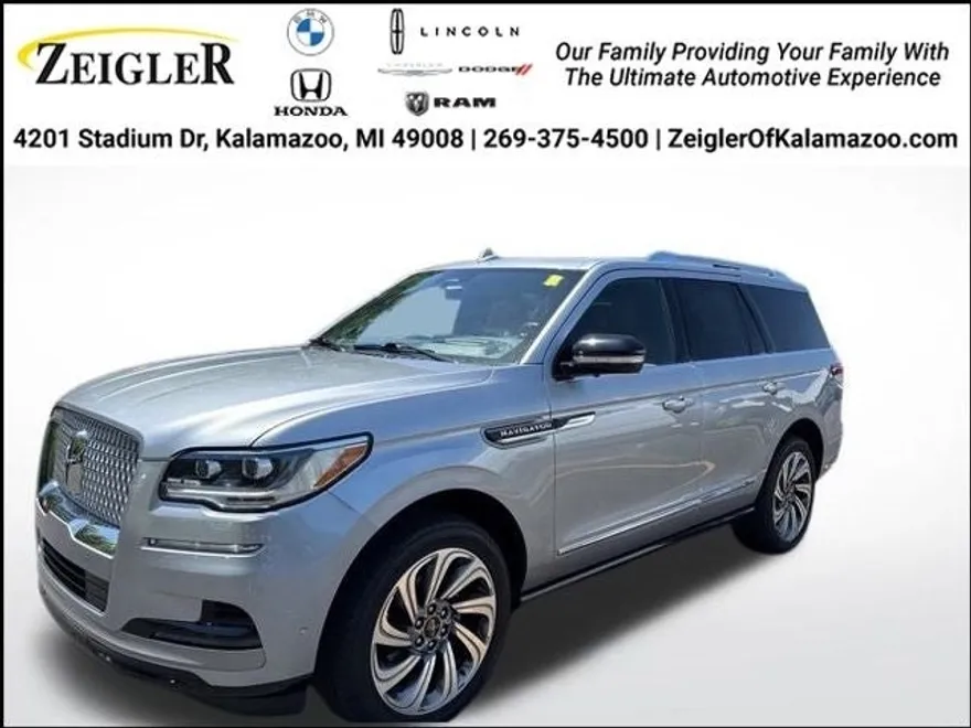 2024 Lincoln Navigator Reserve photo 1