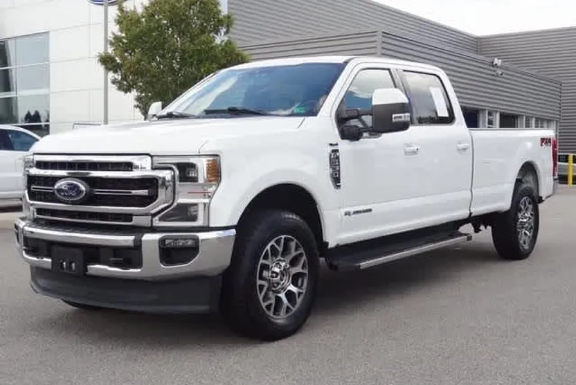2022 Ford F-350 Lariat photo 1