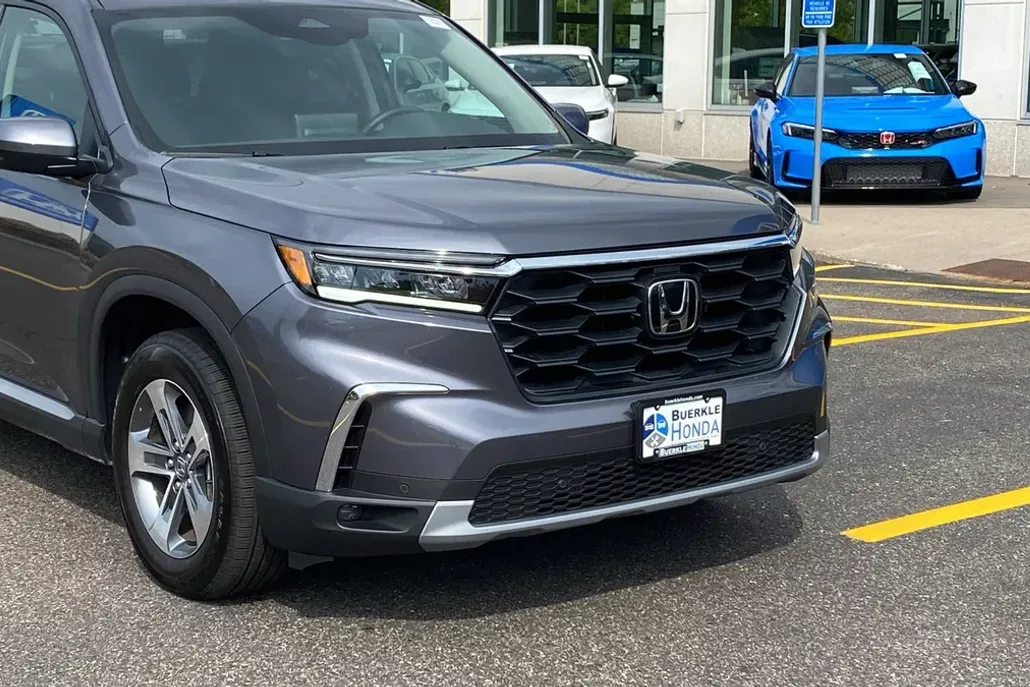 2025 Honda Pilot EX-L photo 1