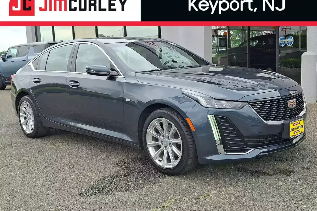 2022 Cadillac CT5 Luxury photo 1