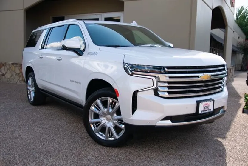 2024 Chevrolet Suburban High Country photo 1
