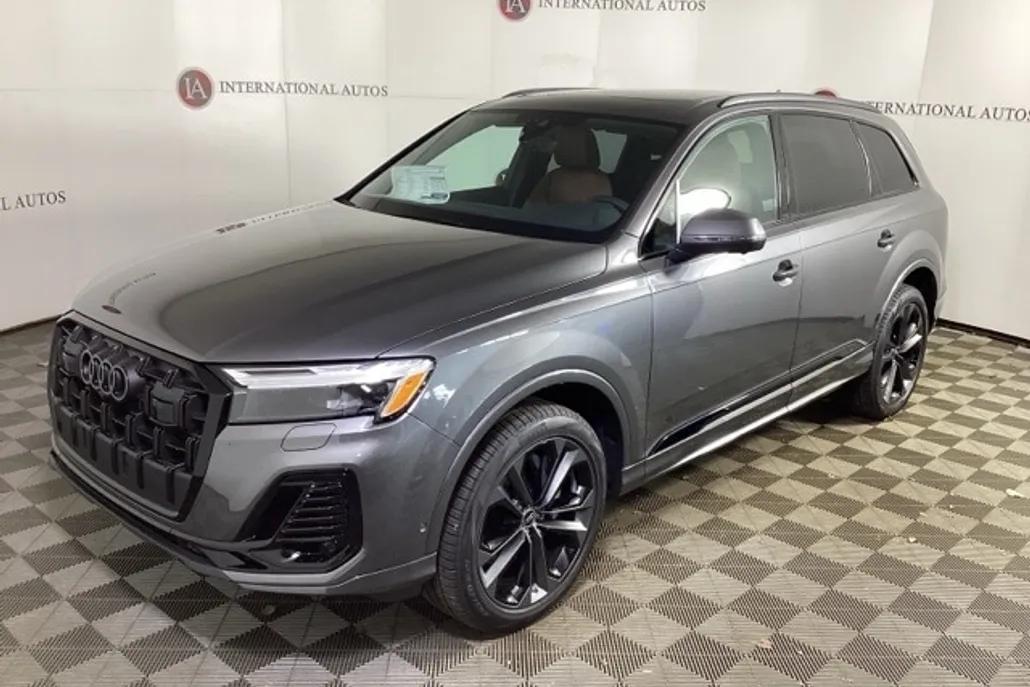 2025 Audi Q7 55 Premium Plus photo 1