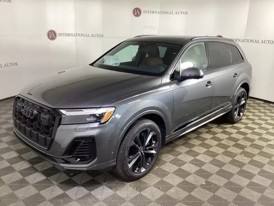 2025 Audi Q7 55 Premium Plus photo 1