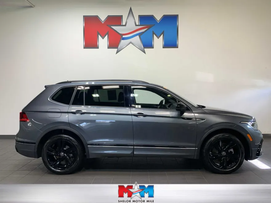 2024 Volkswagen Tiguan SE R-Line Black photo 1