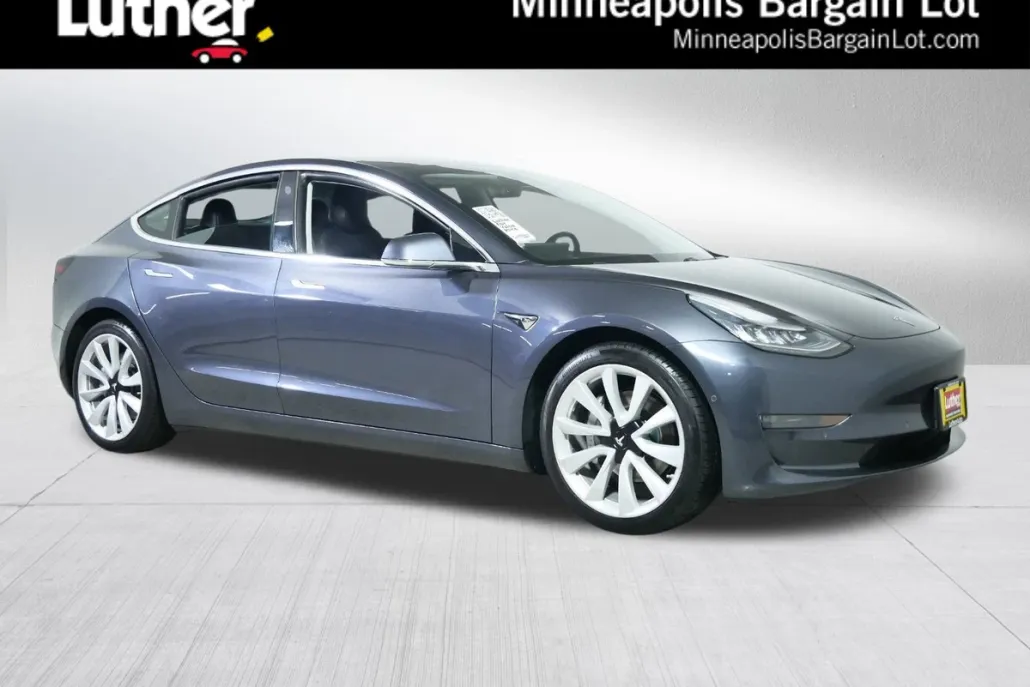 2019 Tesla Model 3 Performance photo 1