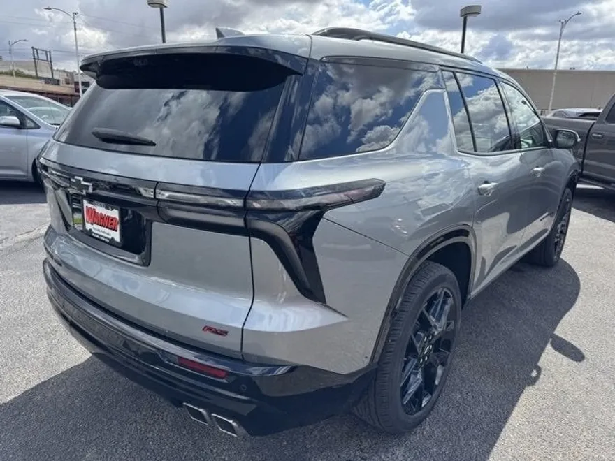 2024 Chevrolet Traverse RS photo 1