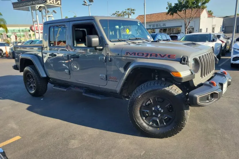 2021 Jeep Gladiator Mojave photo 1