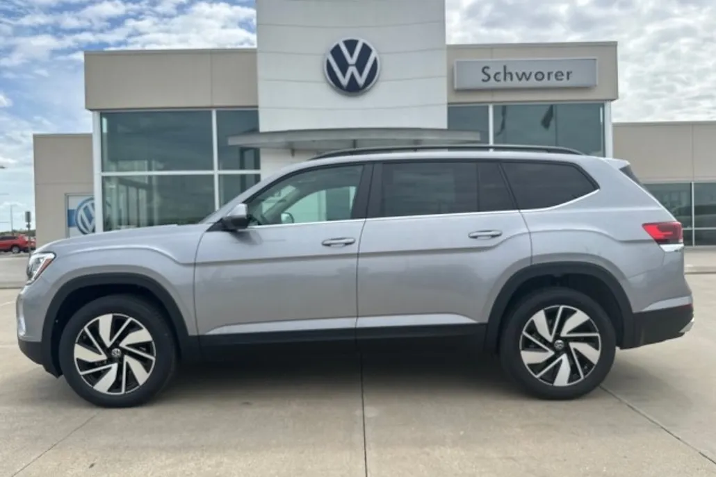 2025 Volkswagen Atlas SE Technology photo 1