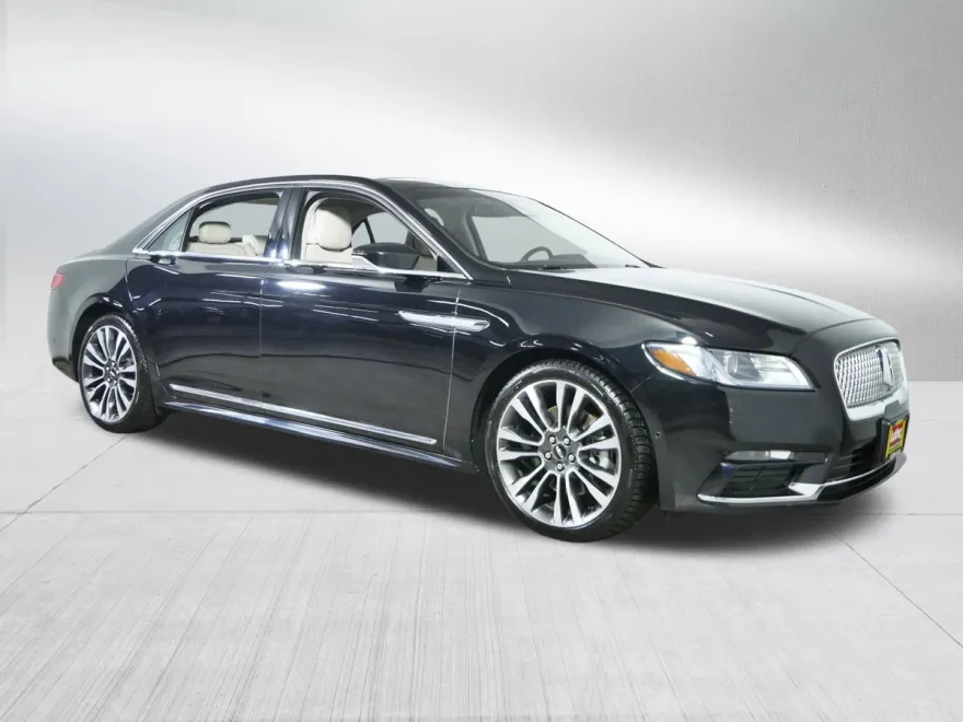 2019 Lincoln Continental Reserve photo 1