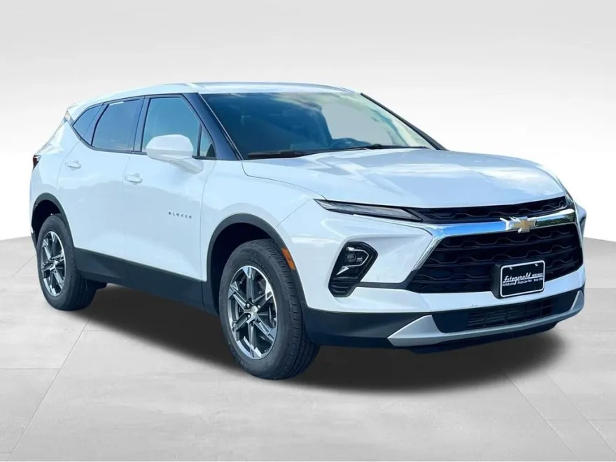 2025 Chevrolet Blazer 2LT photo 1