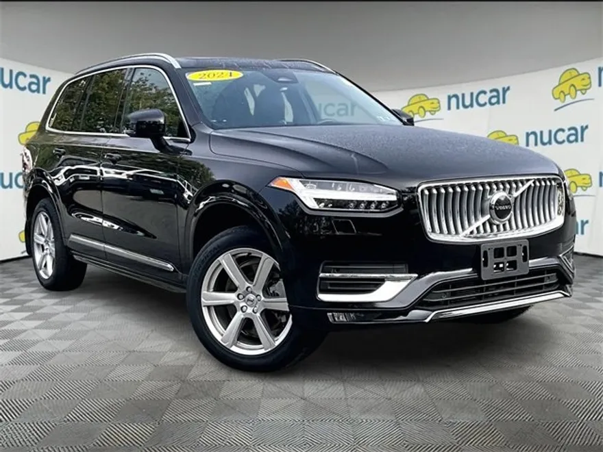 2024 Volvo XC90 B5 Core photo 1
