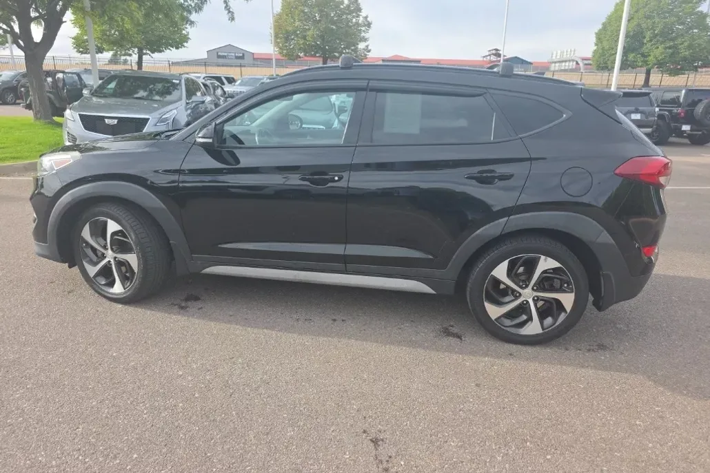 2018 Hyundai Tucson Value photo 1