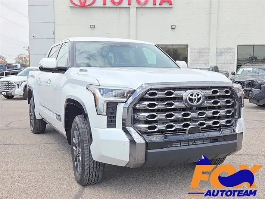 2025 Toyota Tundra Platinum photo 1