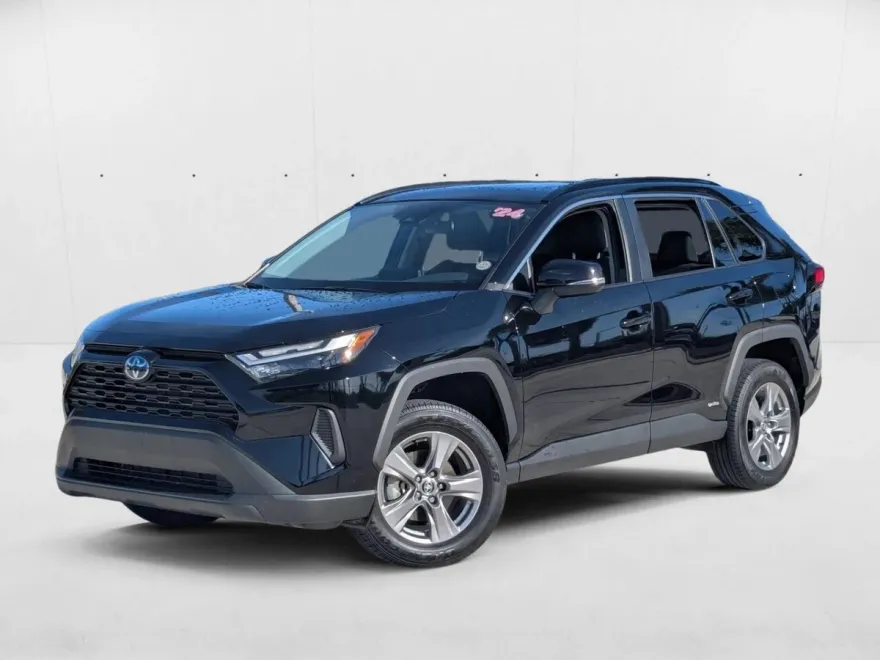 2024 Toyota RAV4 Hybrid XLE photo 1