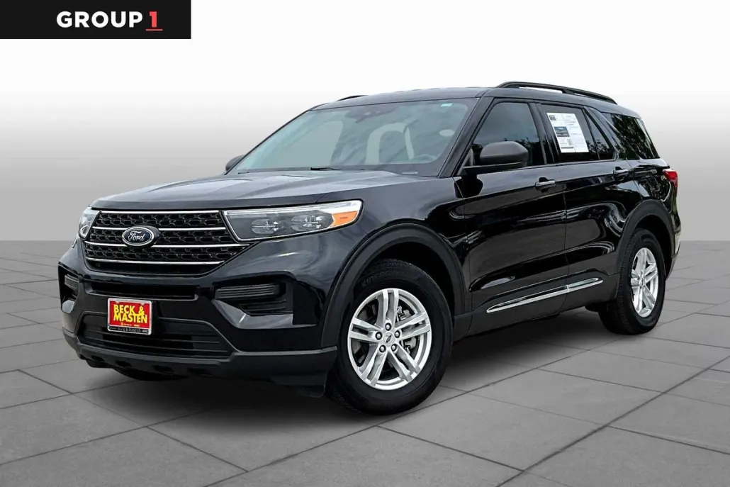 2024 Ford Explorer XLT photo 1