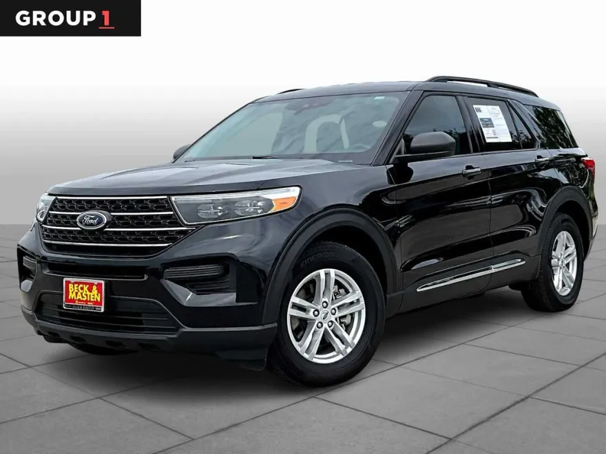 2024 Ford Explorer XLT photo 1