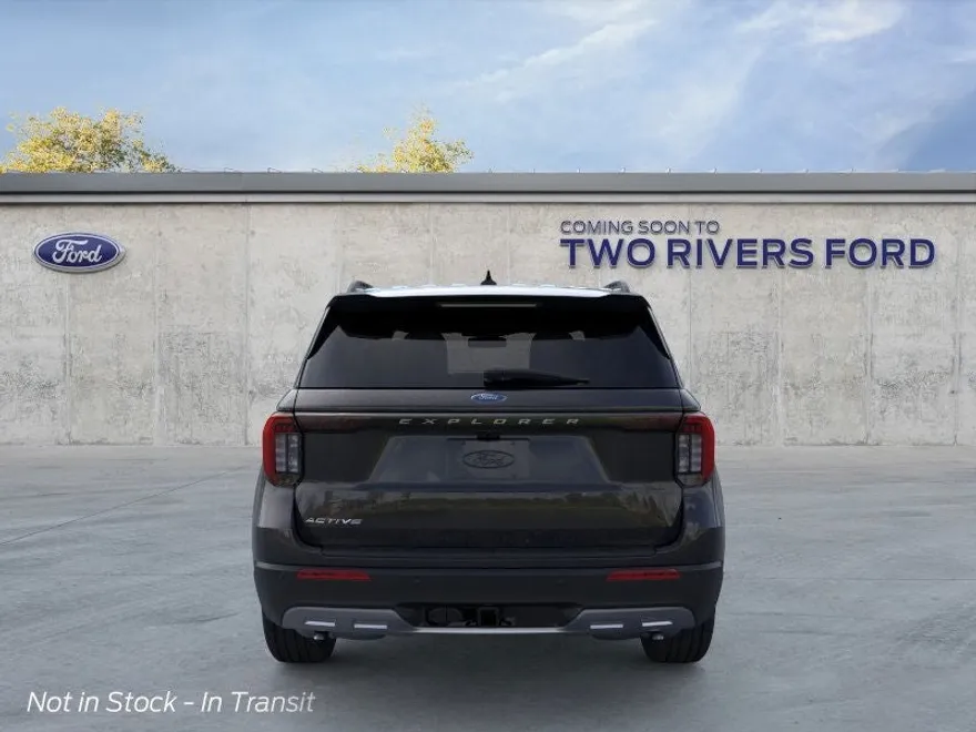 2025 Ford Explorer photo 1