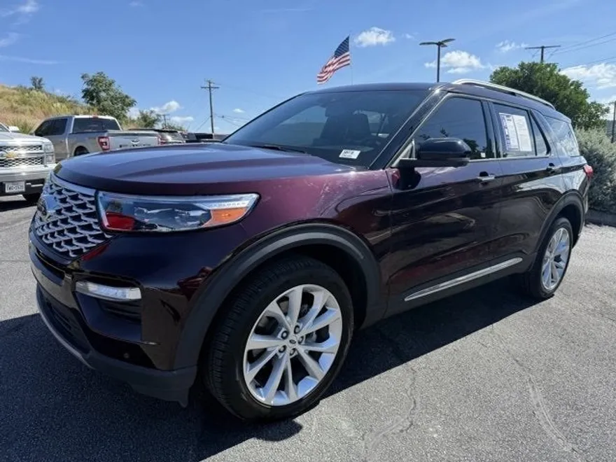 2023 Ford Explorer Platinum photo 1
