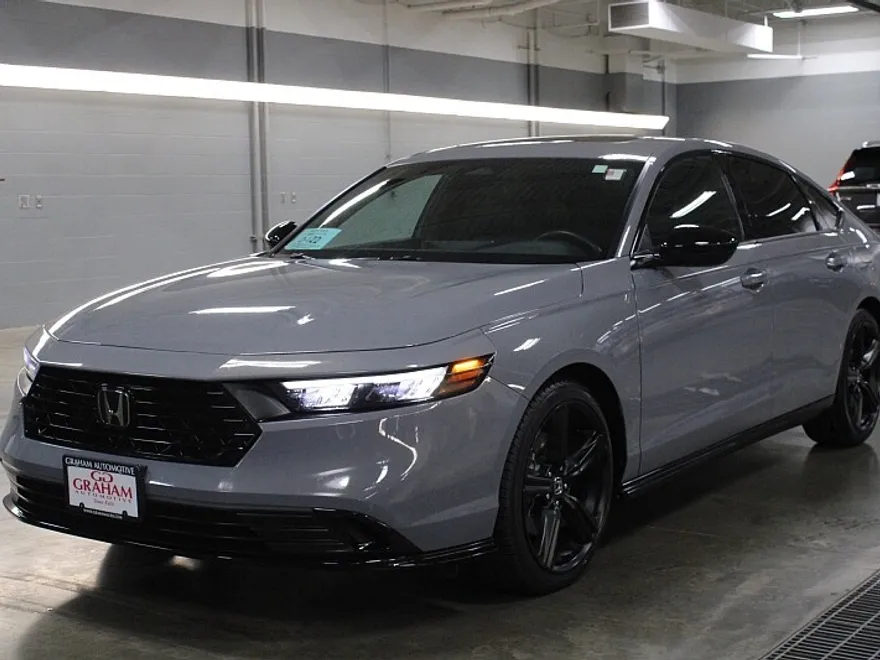 2023 Honda Accord Sport-L photo 1