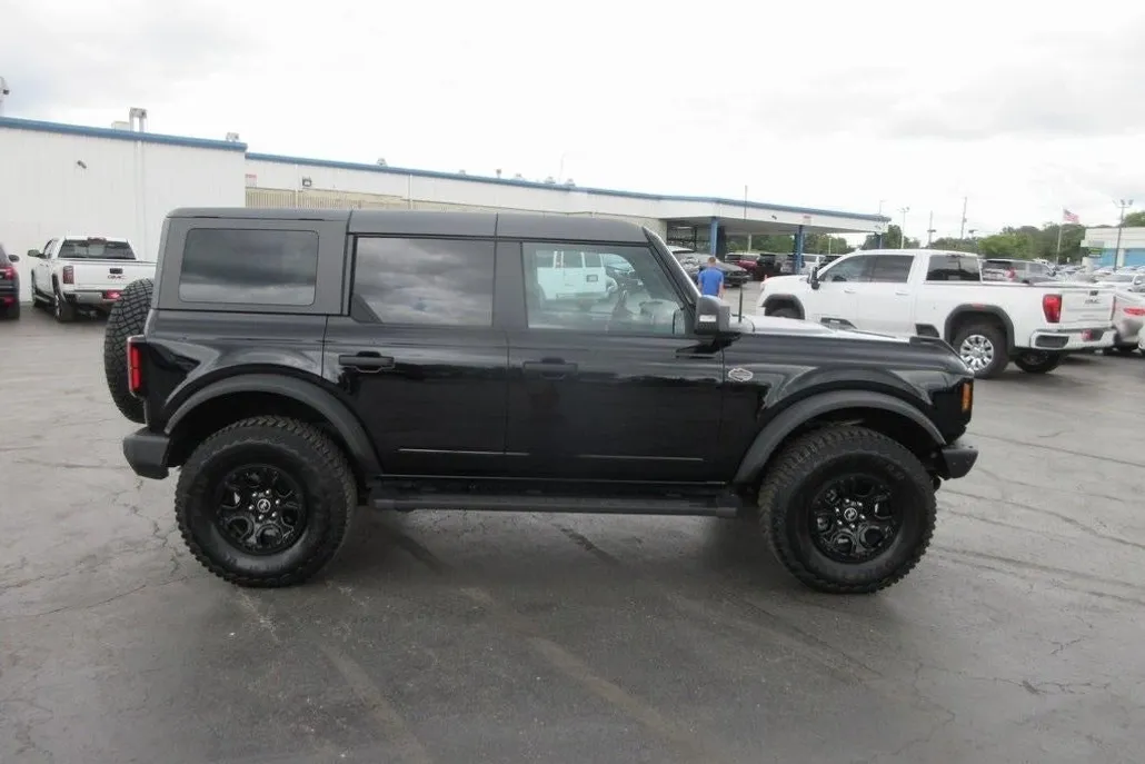 2024 Ford Bronco Wildtrak photo 1