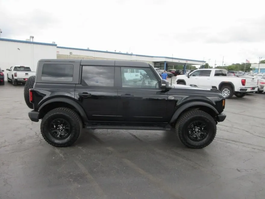 2024 Ford Bronco Wildtrak photo 1