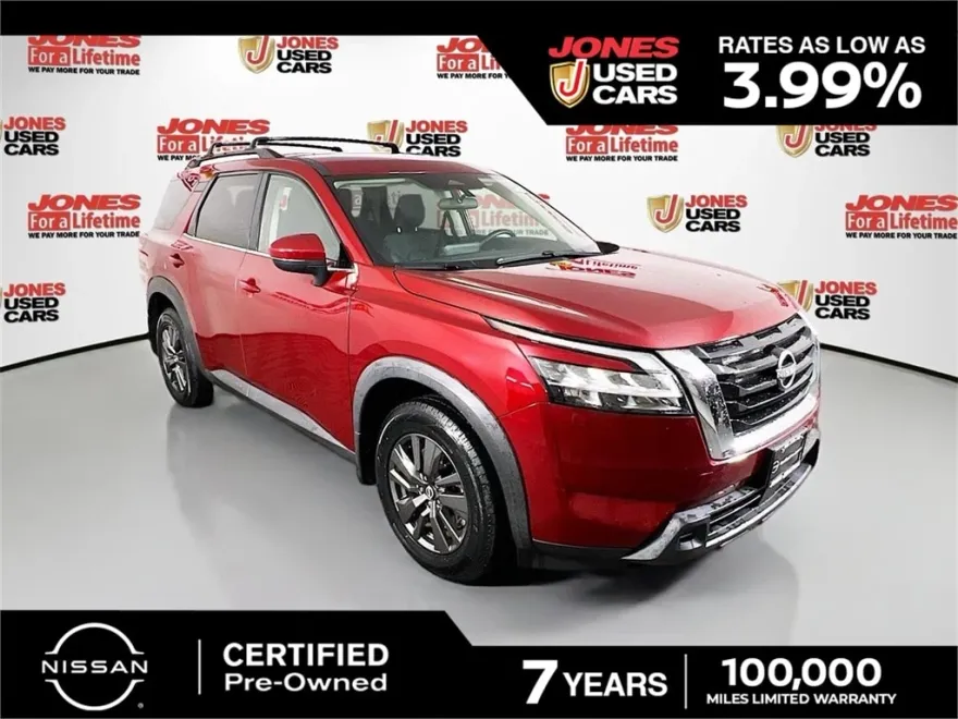 2022 Nissan Pathfinder SV photo 1